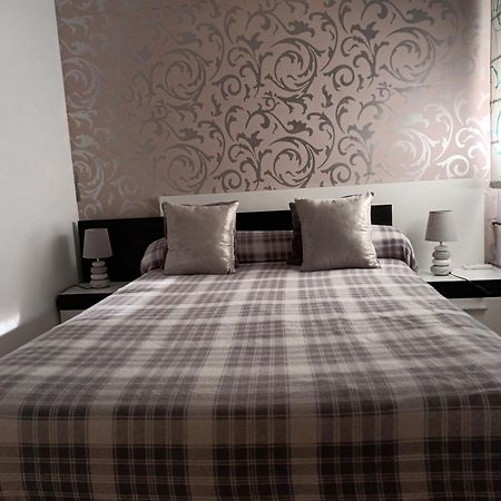 Piso Amplio De 3 Habitaciones, 2 Banos, Ascensor Y Parking 巴里亚纳 外观 照片