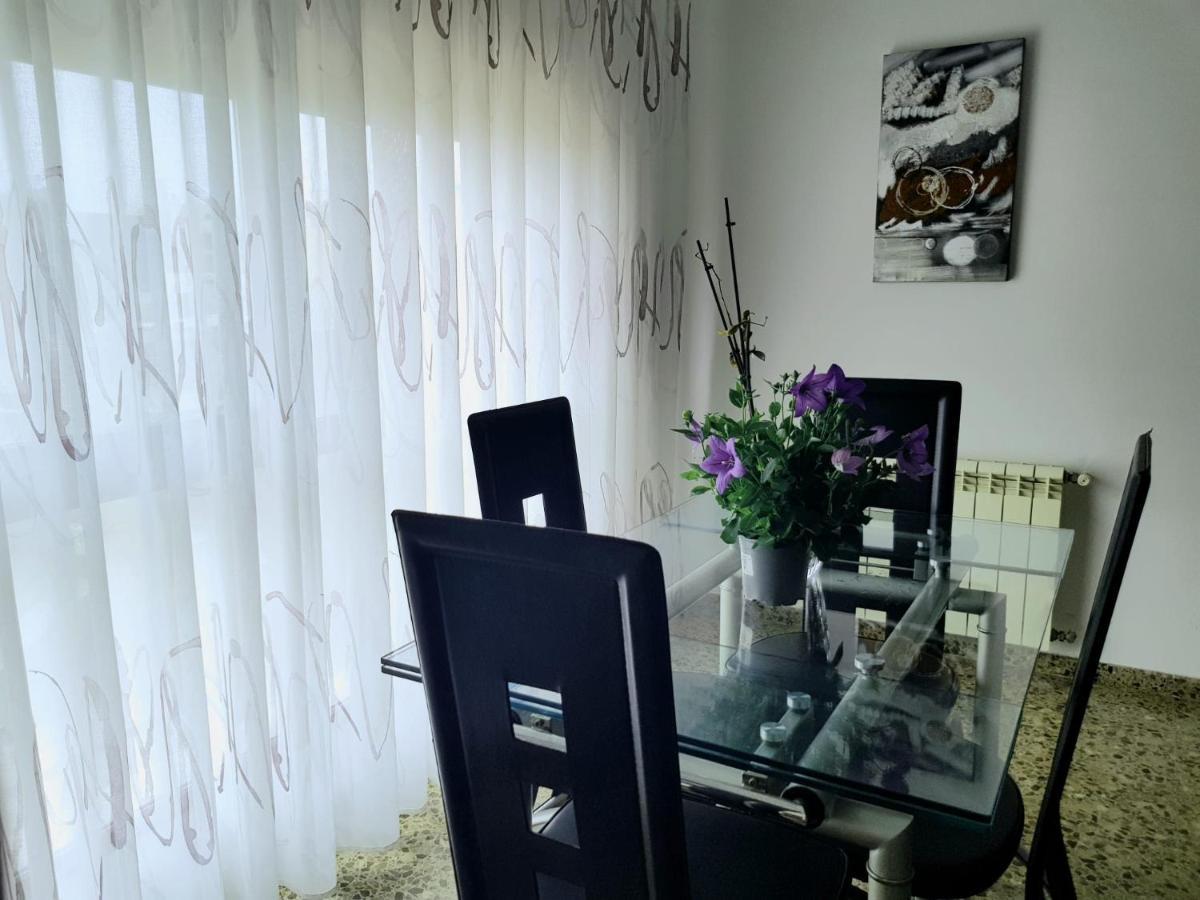Piso Amplio De 3 Habitaciones, 2 Banos, Ascensor Y Parking 巴里亚纳 外观 照片