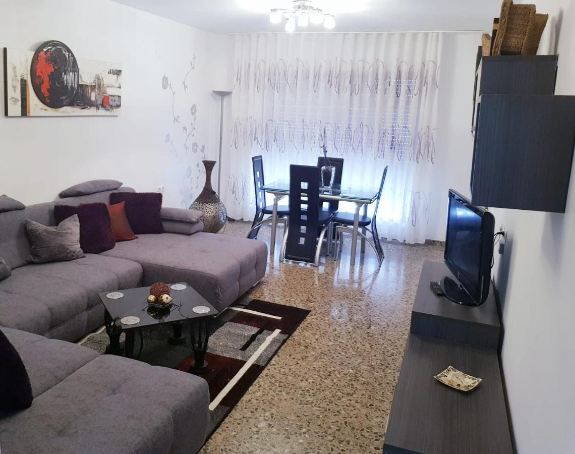 Piso Amplio De 3 Habitaciones, 2 Banos, Ascensor Y Parking 巴里亚纳 外观 照片